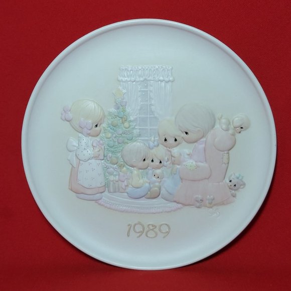 Precious Moments Decorative Plate May Your Christmas Be A Happy Home 1989 - Picture 5 of 11